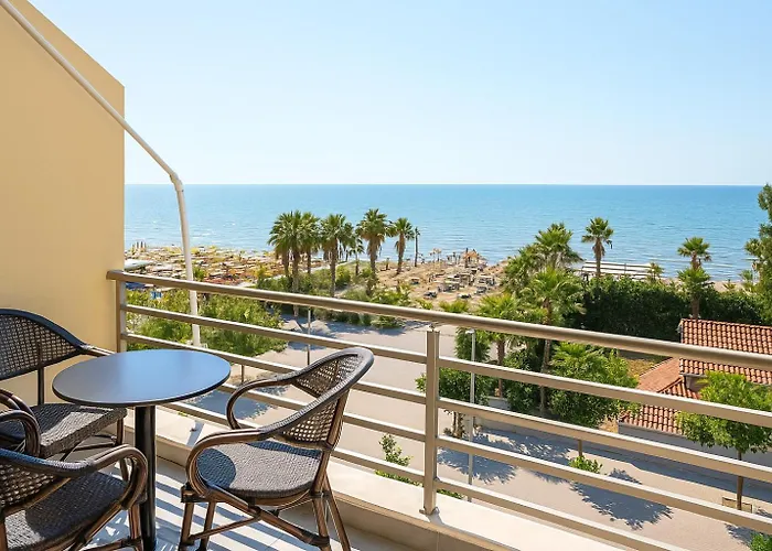 Velmar Hotel Golem (Tirana)